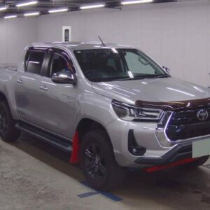 2021 Toyota Hilux silver diesel used car Japan export