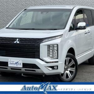 2024 Mitsubishi Delica D:5 pearl diesel used car Japan export