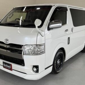 2017 Toyota Hiace Van pearl gasoline used car Japan export
