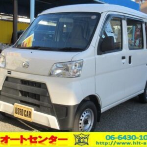 2021 Daihatsu Hijet Cargo white gasoline used car Japan export