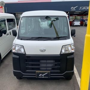 2026 Daihatsu Hijet Cargo white gasoline used car Japan export