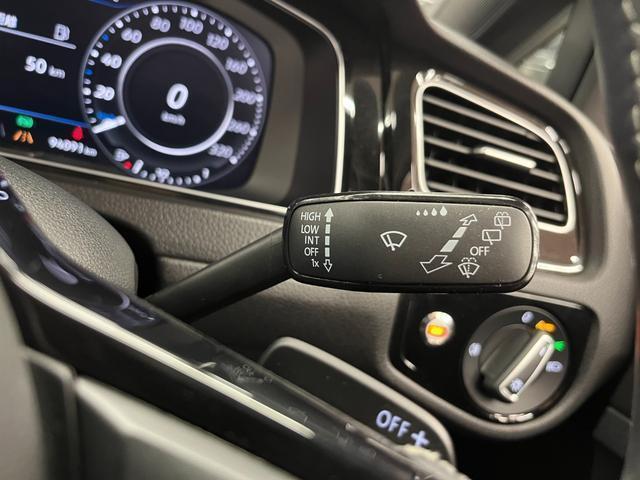 Ref:AUX-24685422 VOLKSWAGEN GOLF R VARIANT 2019 15 Ref:AUX-24685422 VOLKSWAGEN GOLF R VARIANT 2019 - Image 15