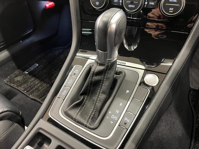 Ref:AUX-24685422 VOLKSWAGEN GOLF R VARIANT 2019 17 Ref:AUX-24685422 VOLKSWAGEN GOLF R VARIANT 2019 - Image 17