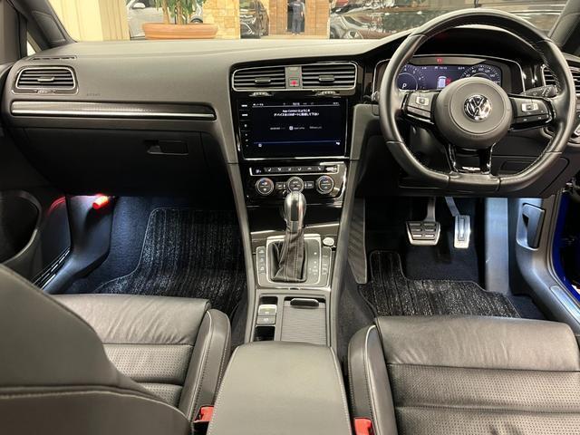 Ref:AUX-24685422 VOLKSWAGEN GOLF R VARIANT 2019 3 Ref:AUX-24685422 VOLKSWAGEN GOLF R VARIANT 2019 - Image 3