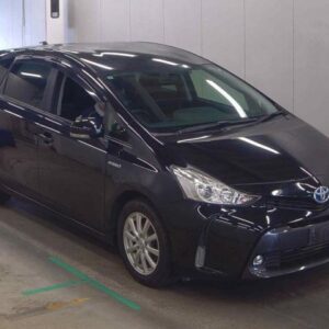 2015 Toyota Prius Alpha black gasoline used car Japan export