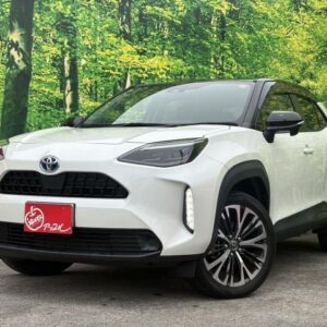2022 Toyota Yaris Cross pearl gasoline used car Japan export