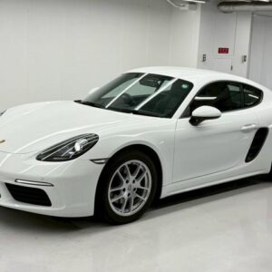 2019 Porsche 718 Cayman white gasoline used car Japan export