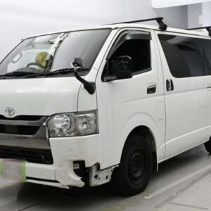 2020 Toyota Hiace Van pearl diesel used car Japan export