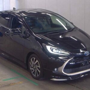 2021 Toyota Aqua black gasoline used car Japan export