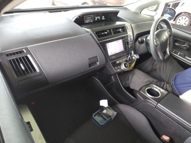 Ref:AUX-24691090 TOYOTA PRIUS ALPHA 2015 3 Ref:AUX-24691090 TOYOTA PRIUS ALPHA 2015 - Image 3