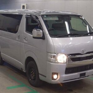 2020 Toyota Hiace Van silver diesel used car Japan export
