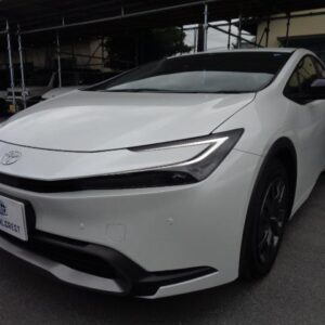 2025 Toyota Prius pearl gasoline used car Japan export