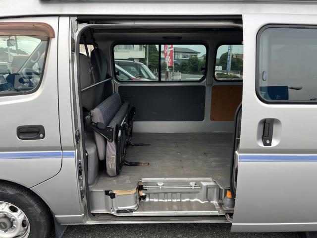 Ref:AUX-24691402 NISSAN CARAVAN 2004 13 Ref:AUX-24691402 NISSAN CARAVAN 2004 - Image 13