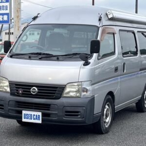 2004 Nissan Caravan silver diesel used car Japan export