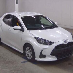 2023 Toyota Yaris pearl gasoline used car Japan export