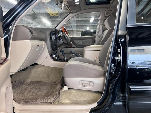 Ref:AUX-24701264 TOYOTA LAND CRUISER 100 2002 11 Ref:AUX-24701264 TOYOTA LAND CRUISER 100 2002 - Image 11