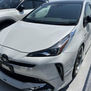 2019 Toyota Prius pearl hybrid used car Japan export