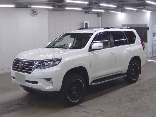 Ref:AUX-24706420 TOYOTA LAND CRUISER PRADO 2018 4 Ref:AUX-24706420 TOYOTA LAND CRUISER PRADO 2018 - Image 4