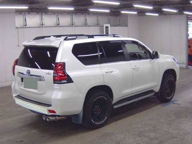 Ref:AUX-24706420 TOYOTA LAND CRUISER PRADO 2018 5 Ref:AUX-24706420 TOYOTA LAND CRUISER PRADO 2018 - Image 5
