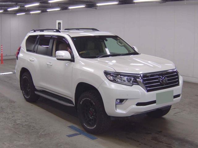 Ref:AUX-24706420 TOYOTA LAND CRUISER PRADO 2018 1 2018 Toyota Land Cruiser Prado pearl diesel used car Japan export