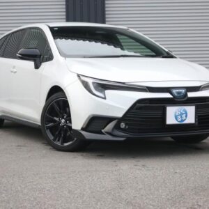 2025 Toyota Corolla Touring pearl hybrid used car Japan export
