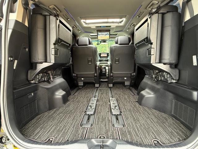 Ref:AUX-24706723 TOYOTA ALPHARD 2023 8 Ref:AUX-24706723 TOYOTA ALPHARD 2023 - Image 8