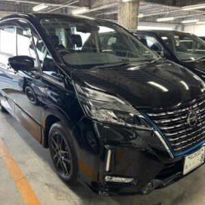 2022 Nissan Serena black hybrid used car Japan export