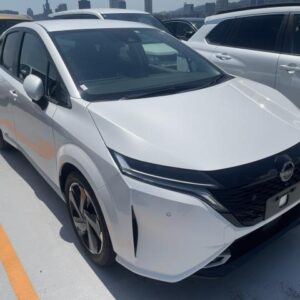 2023 Nissan Aura pearl hybrid used car Japan export