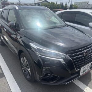 2025 Nissan Kicks black hybrid used car Japan export