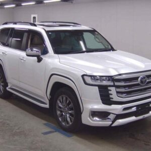 2024 Toyota Land Cruiser pearl gasoline used car Japan export