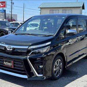 2021 Toyota Voxy black gasoline used car Japan export