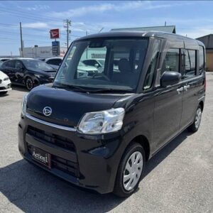2018 Daihatsu Tanto black gasoline used car Japan export