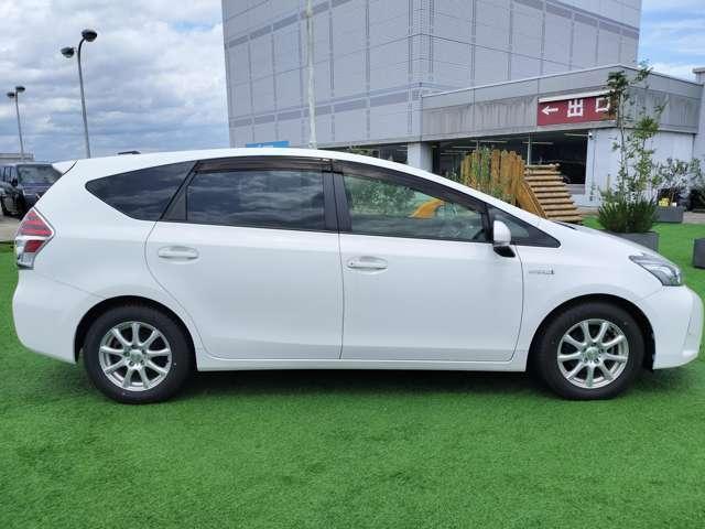 Ref:AUX-24725554 TOYOTA PRIUS ALPHA 2015 19 Ref:AUX-24725554 TOYOTA PRIUS ALPHA 2015 - Image 19
