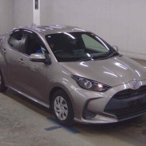 2020 Toyota Yaris tea gasoline used car Japan export
