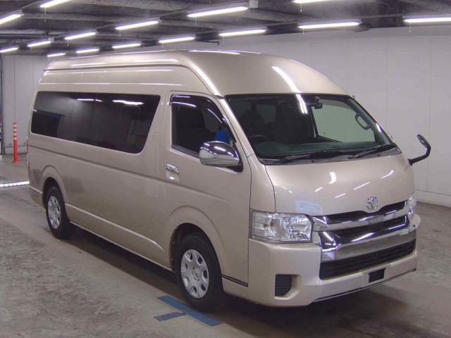 Ref:AUX-24726726 TOYOTA HIACE WAGON 2019 1 2019 Toyota Hiace Wagon gold gasoline used car Japan export