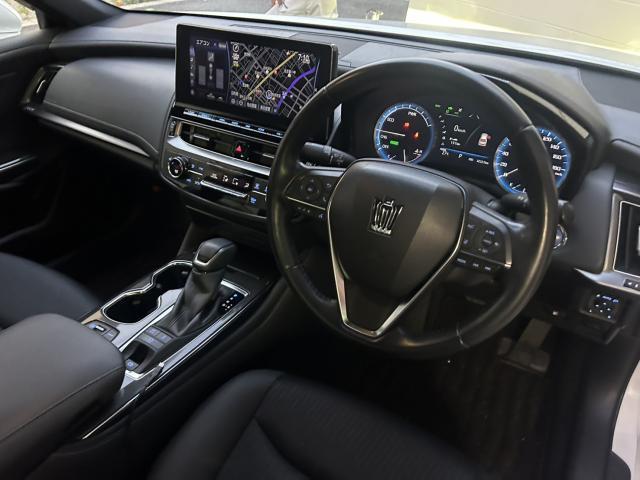 Ref:AUX-24731221 TOYOTA CROWN HYBRID 2021 4 Ref:AUX-24731221 TOYOTA CROWN HYBRID 2021 - Image 4