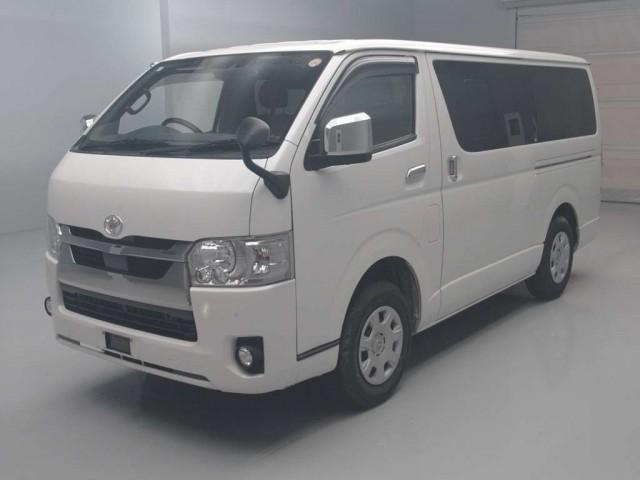 Ref:AUX-24731251 TOYOTA HIACE VAN 2020 1 2020 Toyota Hiace Van pearl diesel used car Japan export