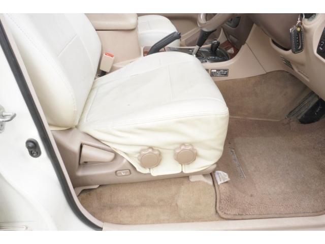 Ref:AUX-24731263 TOYOTA LAND CRUISER 100 1998 13 Ref:AUX-24731263 TOYOTA LAND CRUISER 100 1998 - Image 13