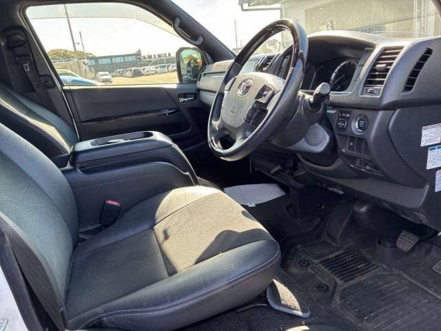 Ref:AUX-24731661 TOYOTA HIACE VAN 2022 4 Ref:AUX-24731661 TOYOTA HIACE VAN 2022 - Image 4
