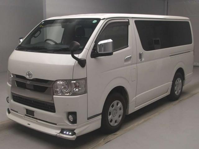 Ref:AUX-24731661 TOYOTA HIACE VAN 2022 1 2022 Toyota Hiace Van pearl diesel used car Japan export