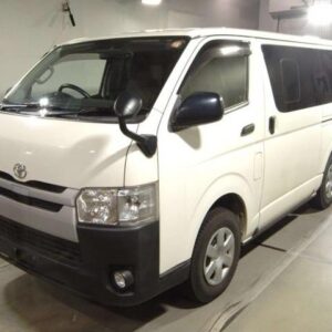 2020 Toyota Hiace Van white diesel used car Japan export