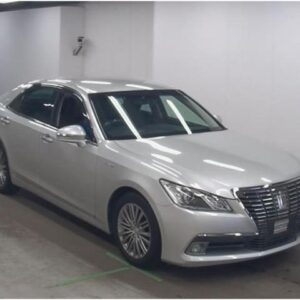 2015 Toyota Crown Hybrid silver gasoline used car Japan export