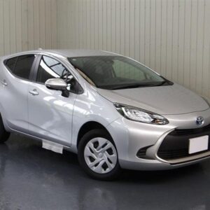 2026 Toyota Aqua silver gasoline used car Japan export