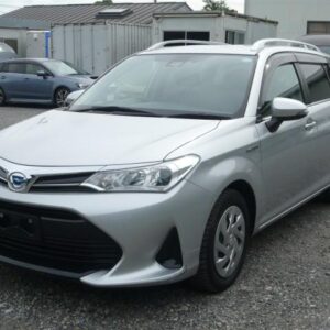 2018 Toyota Corolla Fielder silver gasoline used car Japan export