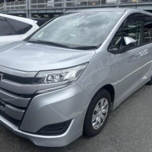 2021 Toyota Noah silver gasoline used car Japan export