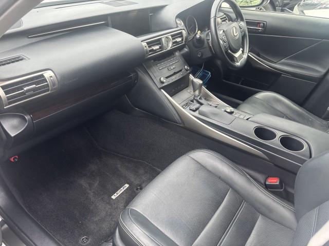 Ref:AUX-24736572 LEXUS IS 2016 3 Ref:AUX-24736572 LEXUS IS 2016 - Image 3