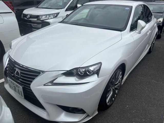 Ref:AUX-24736572 LEXUS IS 2016 1 2016 Lexus Is pearl gasoline used car Japan export