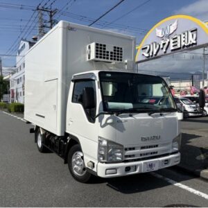 2010 Isuzu Elf Truck white diesel used car Japan export