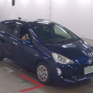 2016 Toyota Aqua blue gasoline used car Japan export