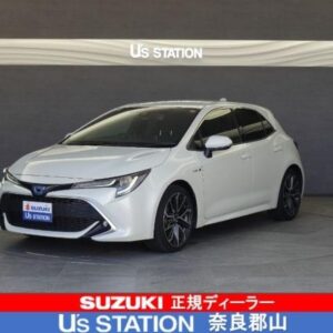 2018 Toyota Corollasport pearl gasoline used car Japan export